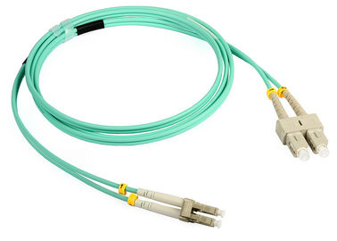 Δημοσιευημένο σε συνέχειες Singlemode ντούμπλεξ σκοινιού μπαλωμάτων οπτικών ινών lc-Sc, PC/UPC/APC