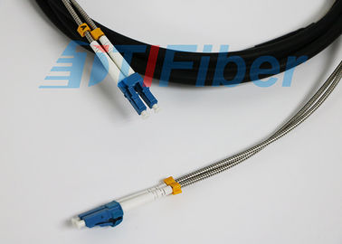 Singlemode διπλά σκοινιά μπαλωμάτων οπτικών ινών με το καλώδιο τεθωρακισμένων LC/UPC σε LC/το UPC