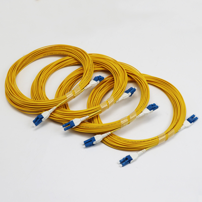 Uniboot LC Fiber Jumper 1M LC UPC σε LC UPC Singlemode G657.A1 BendInsensitive 2mm LSZH χαμηλή απώλεια 0,15dB Cord Fiber Patch