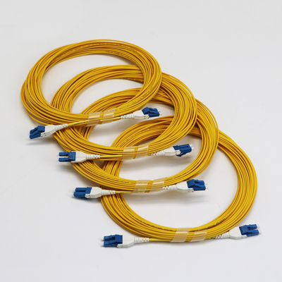 Uniboot LC Fiber Jumper 1M LC UPC σε LC UPC Singlemode G657.A1 BendInsensitive 2mm LSZH χαμηλή απώλεια 0,15dB Cord Fiber Patch